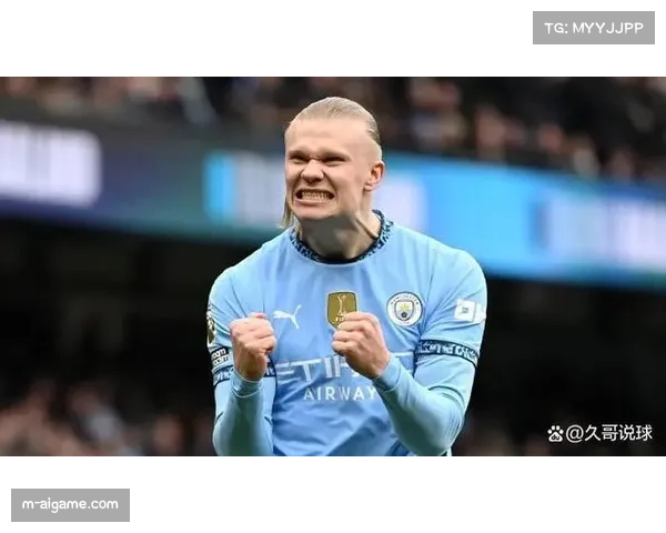 哈兰德达成英超百球里程碑，与队友相拥庆祝